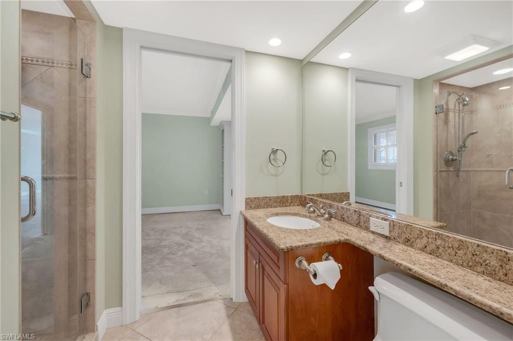 222 Harbour Dr, Unit 301, Naples, FL 34103 Photo