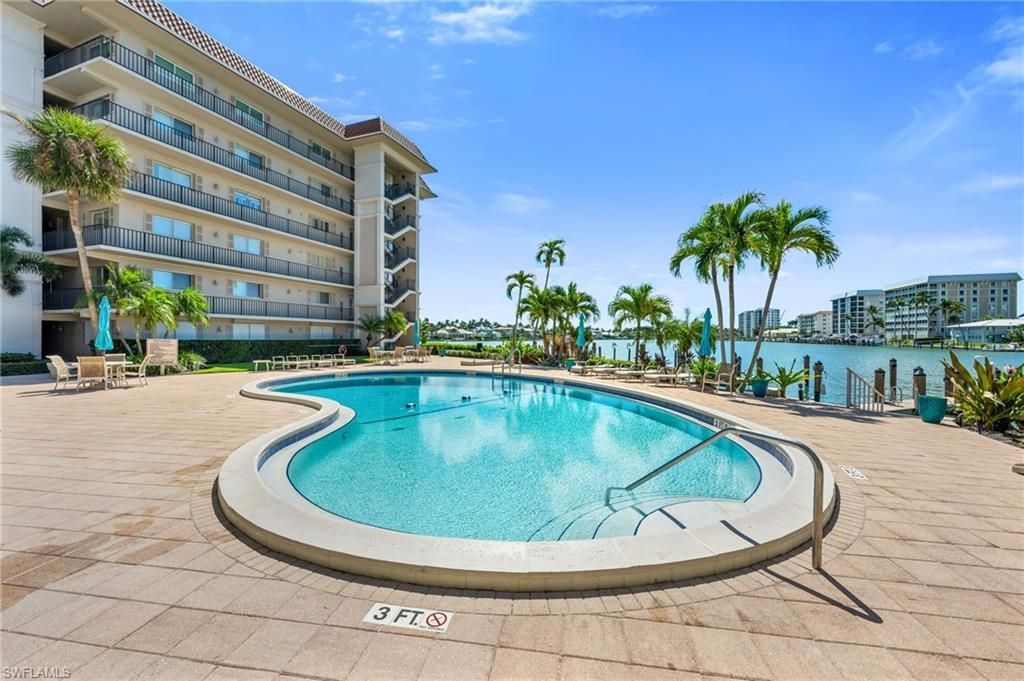 222 Harbour Dr, Unit 301, Naples, FL 34103 Photo