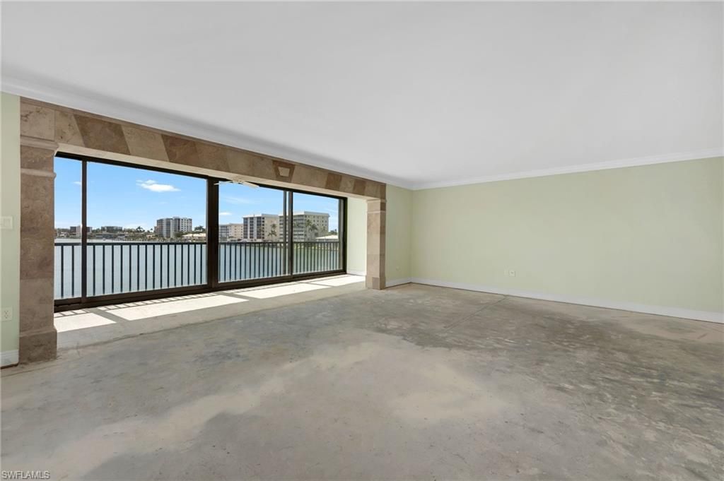 222 Harbour Dr, Unit 301, Naples, FL 34103 Photo