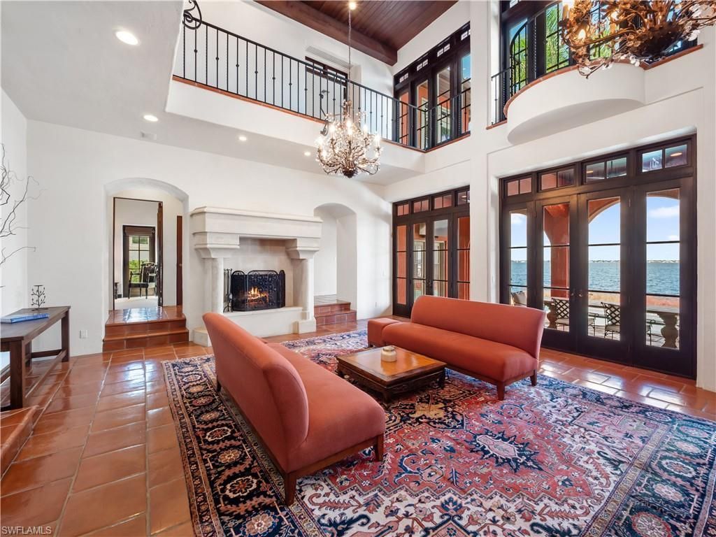 5844 Riverside Ln, Fort Myers, FL 33919 Photo