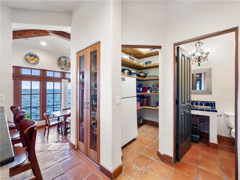 5844 Riverside Ln, Fort Myers, FL 33919 Photo