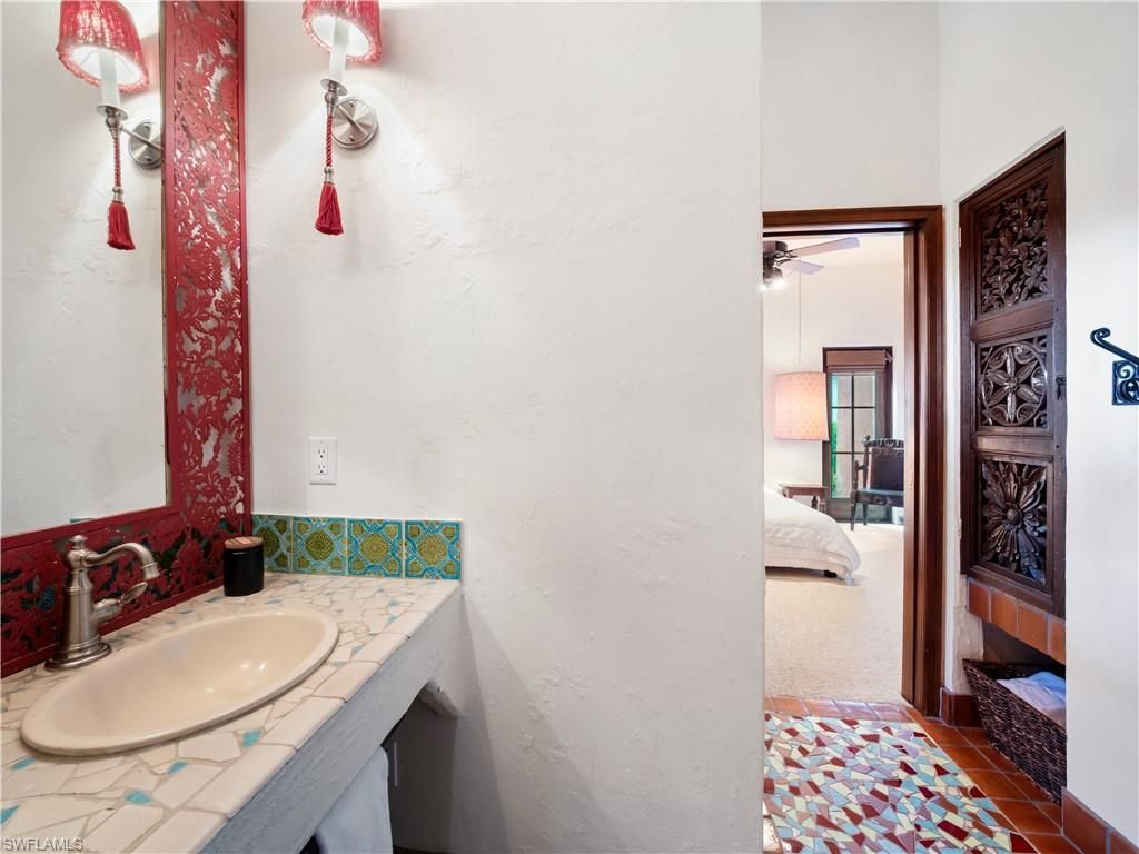 5844 Riverside Ln, Fort Myers, FL 33919 Photo