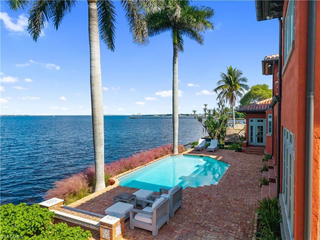 5844 Riverside Ln, Fort Myers, FL 33919 Photo