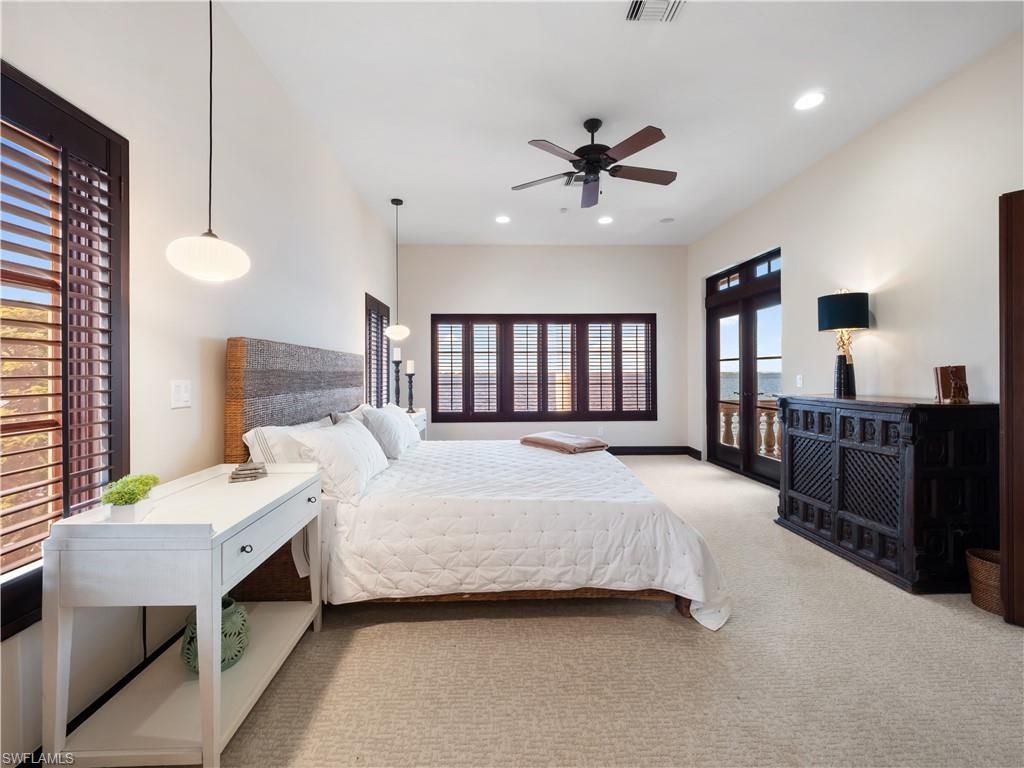 5844 Riverside Ln, Fort Myers, FL 33919 Photo