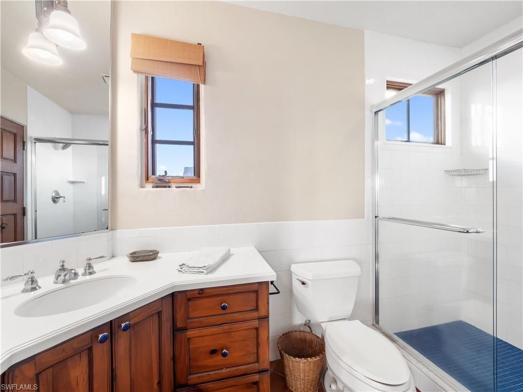 5844 Riverside Ln, Fort Myers, FL 33919 Photo