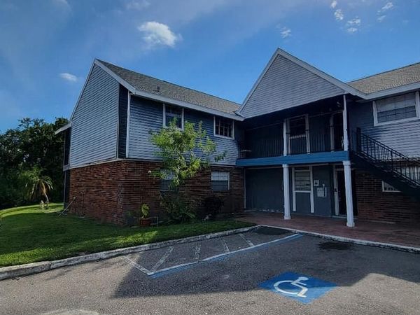 200 COUNTRY CLUB DR, Unit 1302, LARGO, FL 33771