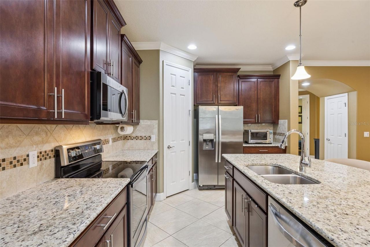 523 Crystal Reserve Court, Lake Mary, FL 32746 Photo