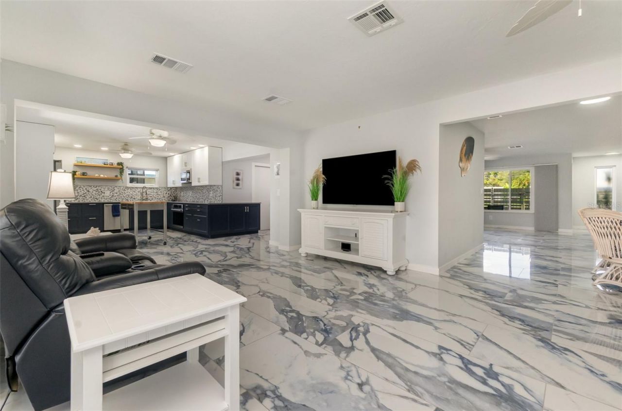 1661 Swan Terrace, North Fort Myers, FL 33903 Photo