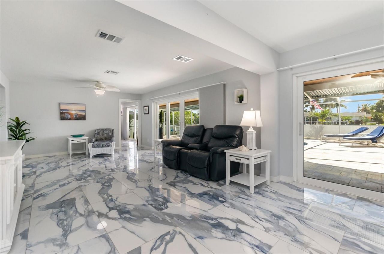 1661 Swan Terrace, North Fort Myers, FL 33903 Photo