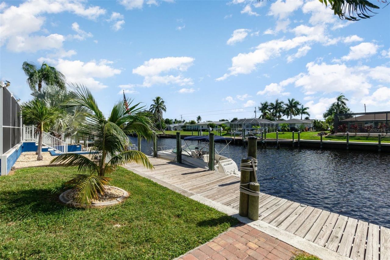 1661 Swan Terrace, North Fort Myers, FL 33903 Photo