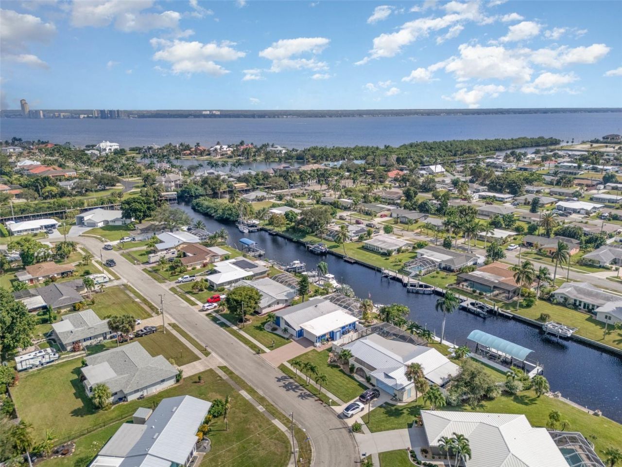 1661 Swan Terrace, North Fort Myers, FL 33903 Photo