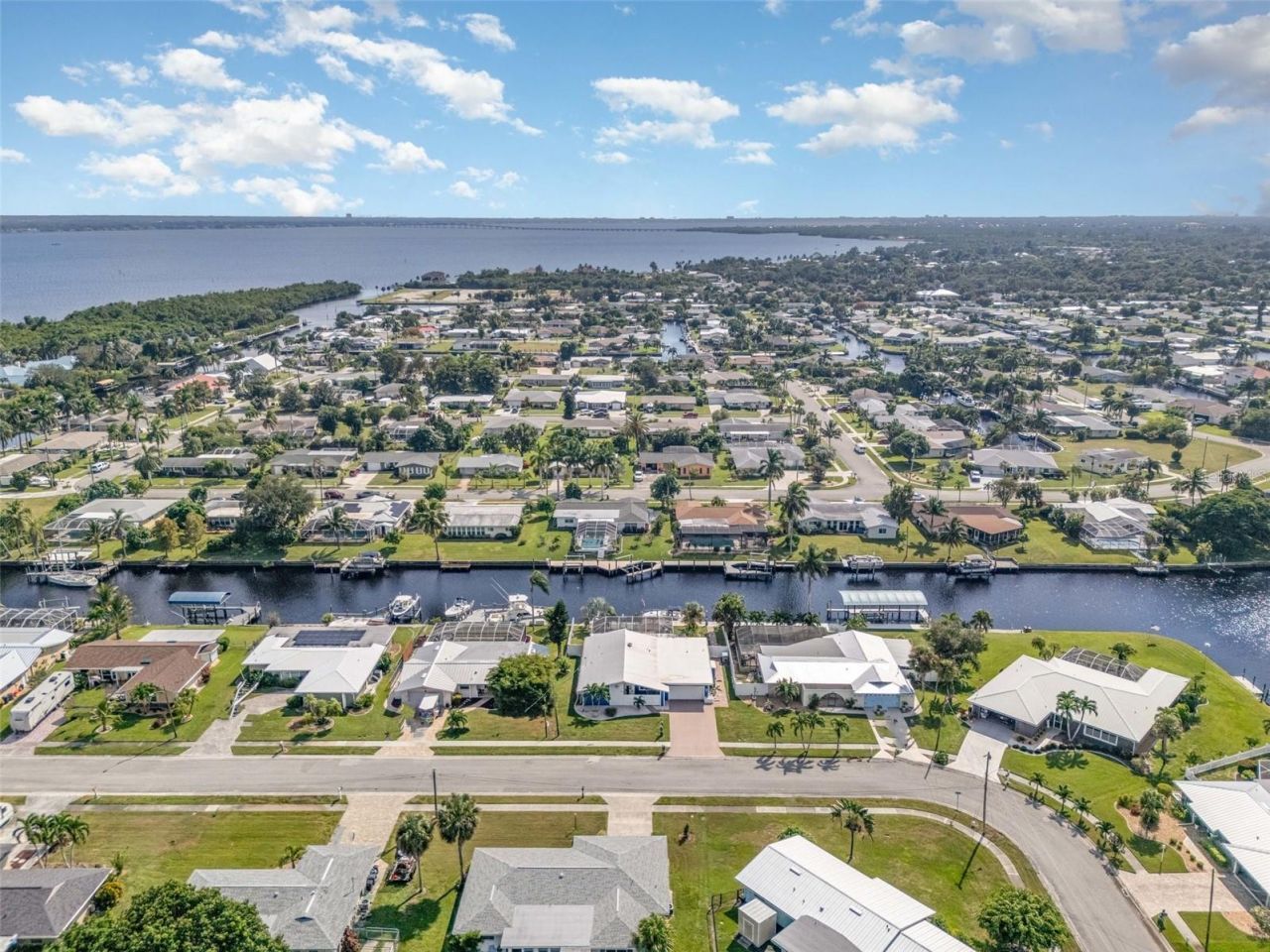 1661 Swan Terrace, North Fort Myers, FL 33903 Photo