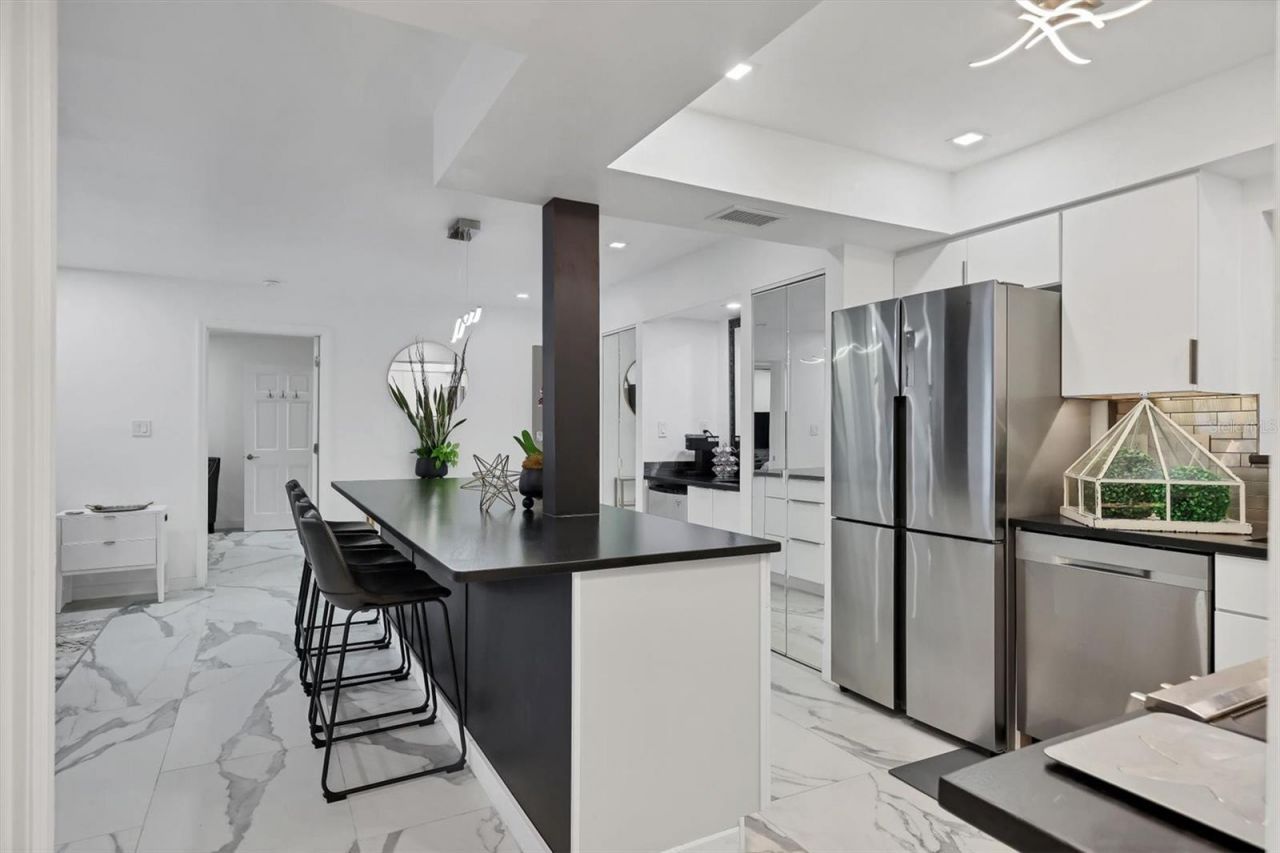 1714 69th Avenue W, Unit B203, Bradenton, FL 34207 Photo