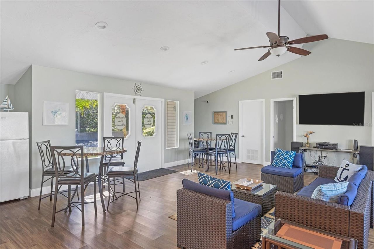 1714 69th Avenue W, Unit B203, Bradenton, FL 34207 Photo