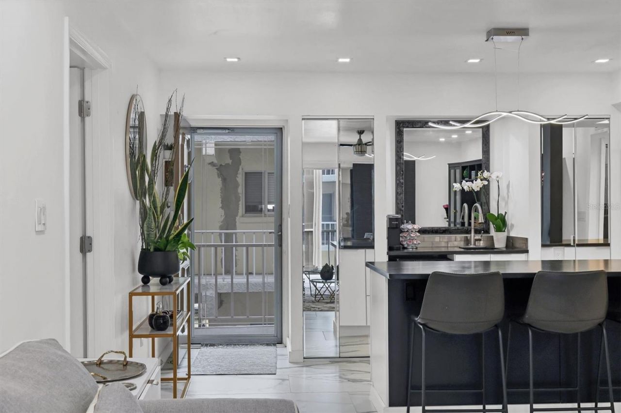 1714 69th Avenue W, Unit B203, Bradenton, FL 34207 Photo