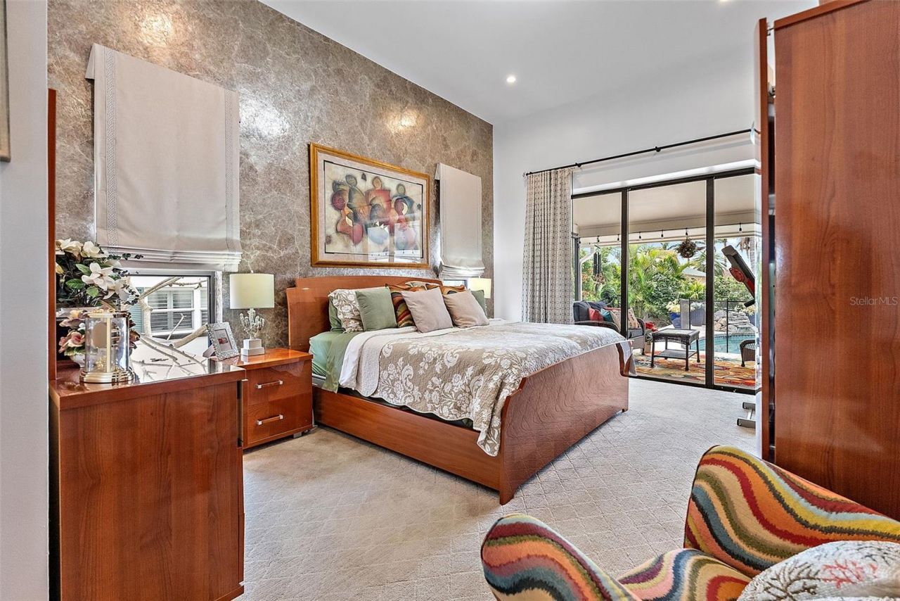 5801 Leeland Street S, Saint Petersburg, FL 33715 Photo