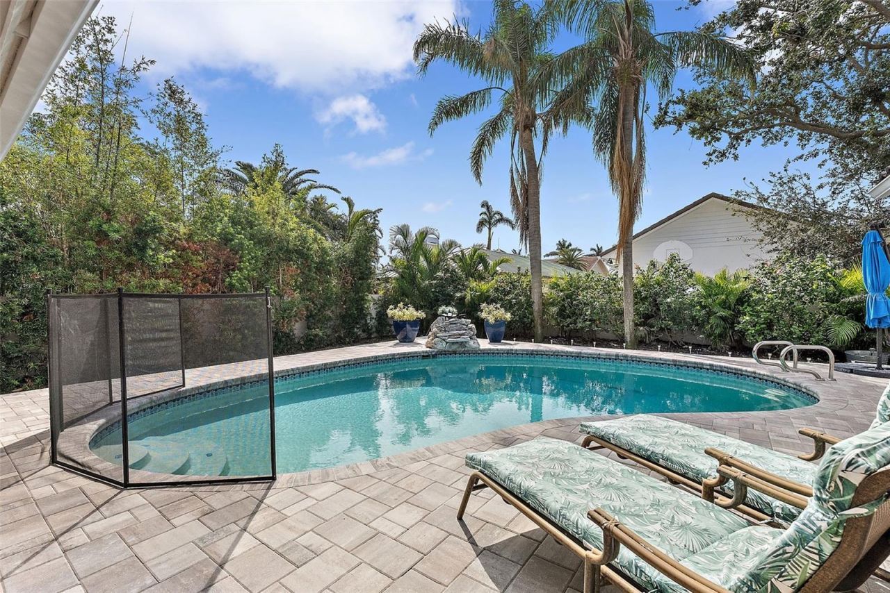 5801 Leeland Street S, Saint Petersburg, FL 33715 Photo