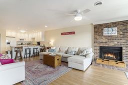 310 3rd Ave. N photo 4