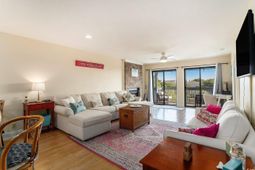 310 3rd Ave. N photo 4