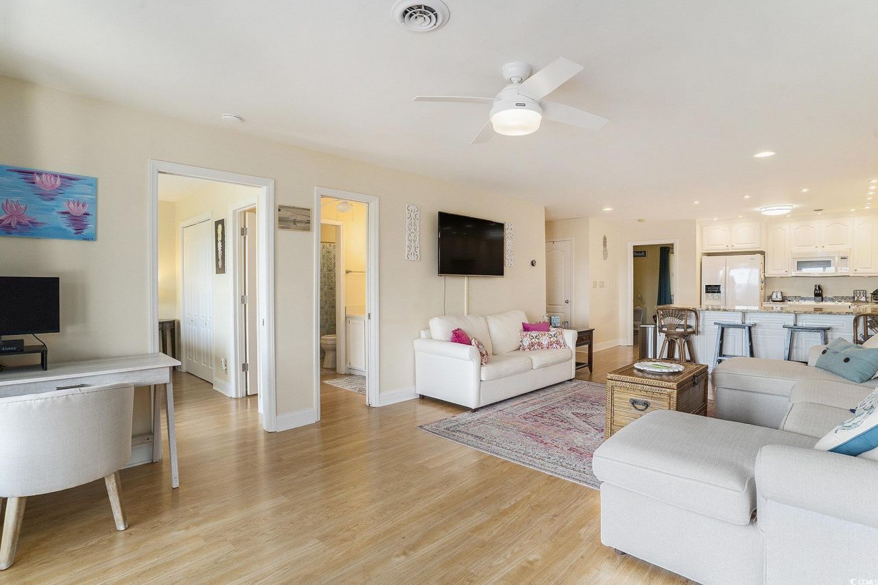 310 3rd Ave. N Photo 4