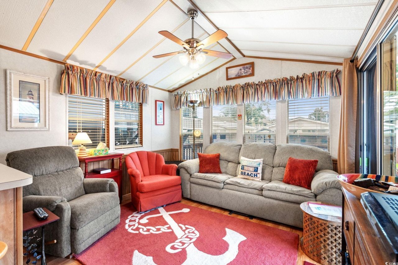 6001-v30 South Kings Hwy. Photo 10