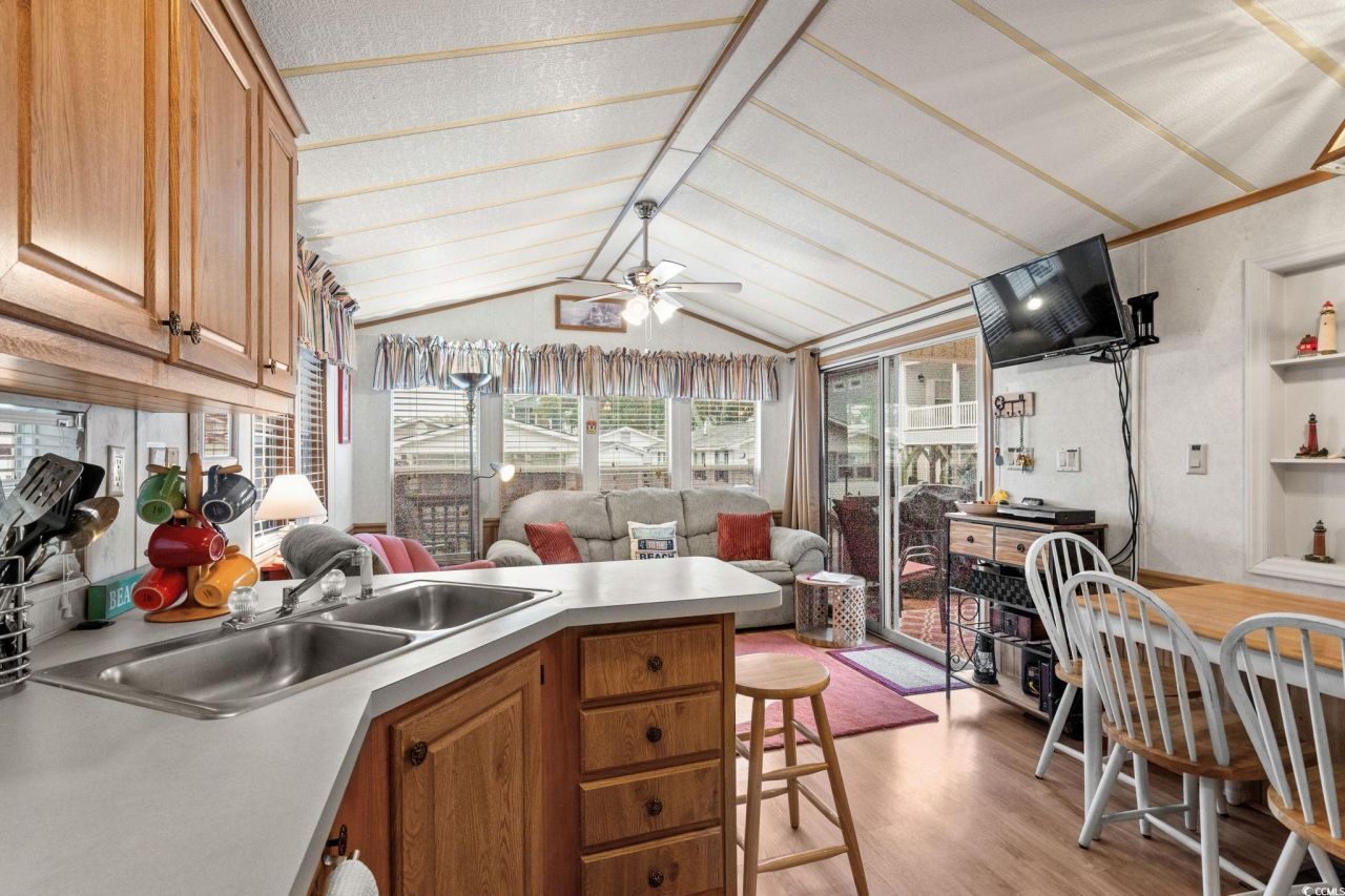 6001-v30 South Kings Hwy. Photo 21