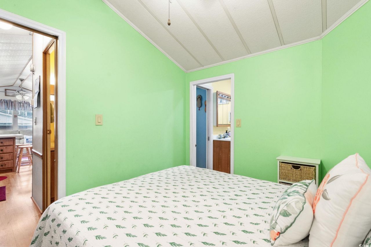 6001-v30 South Kings Hwy. Photo 23