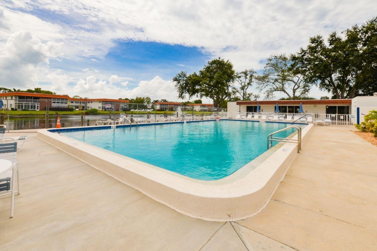 1225 NW 21st Street, Unit 3-311, Stuart, FL 34994 Photo