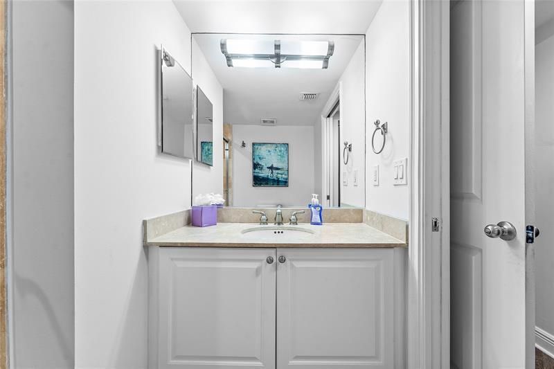 99 SE Mizner Blvd, Unit 231, Boca Raton, FL 33432 Photo