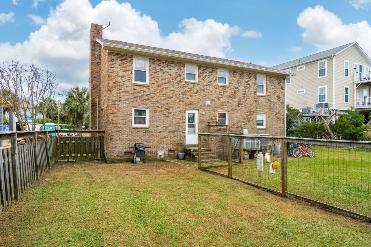 912 W Ashley Avenue Photo 82