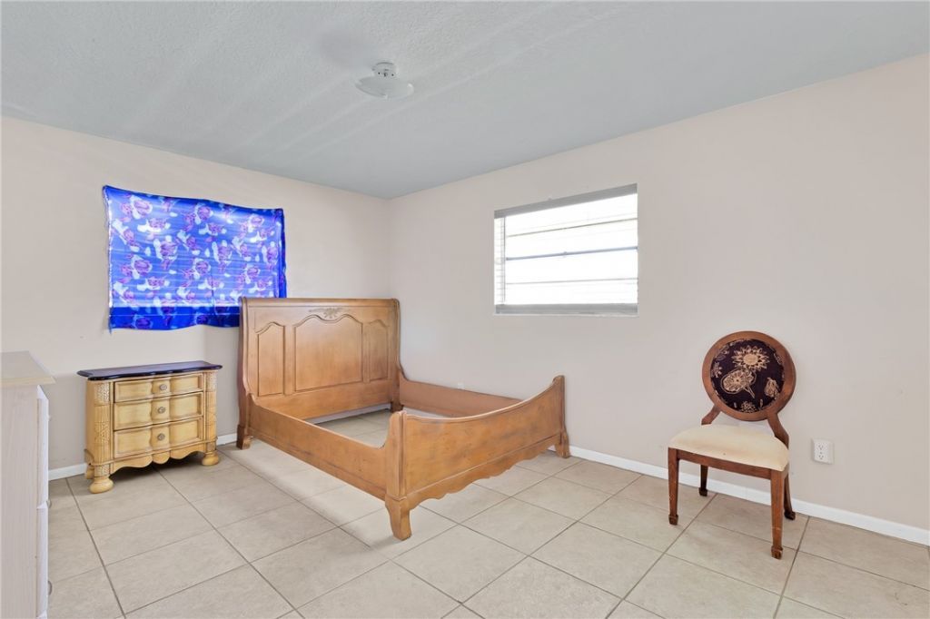 918 Bermuda Avenue, Sebastian, FL 32958 Photo