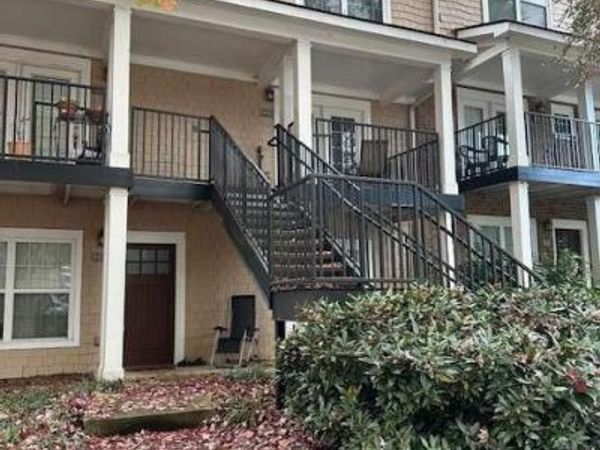1035 Barnett Shoals Road, Unit 223, Athens, GA 30605