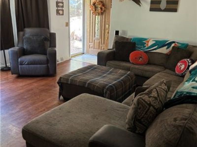 8470 Shadyview Avenue NW, Clinton, OH 44216 Photo 4