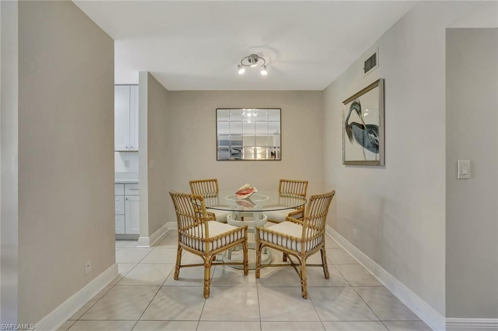766 Central Ave, Unit 304, Naples, FL 34102 Photo