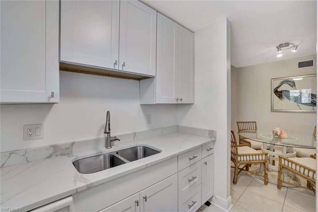 766 Central Ave, Unit 304, Naples, FL 34102 Photo