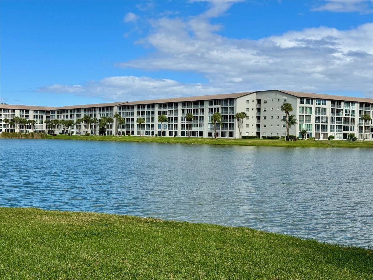 3927 Lake Bayshore Drive, Unit F312, Bradenton, FL 34205 Photo