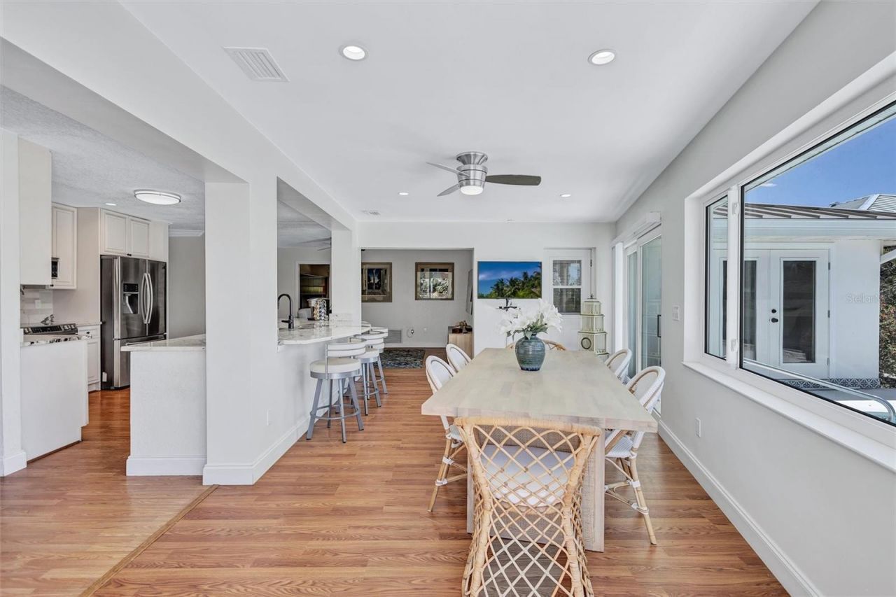 6962 Belgrave Drive, Sarasota, FL 34242 Photo