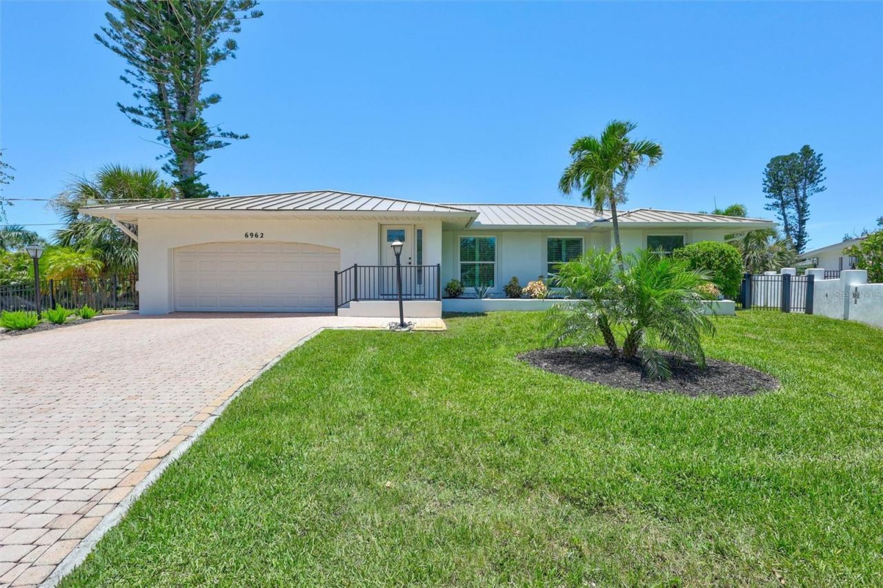 6962 Belgrave Drive, Sarasota, FL 34242 Photo