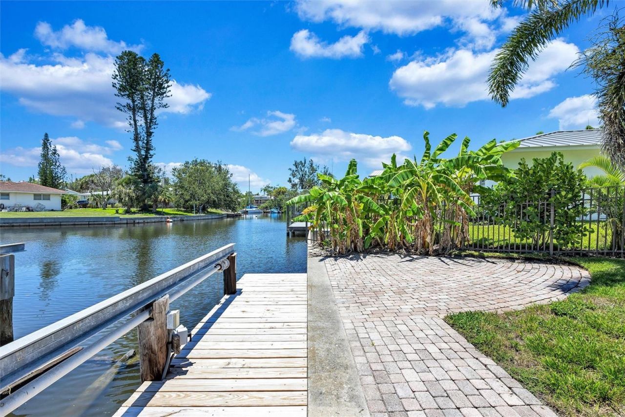 6962 Belgrave Drive, Sarasota, FL 34242 Photo