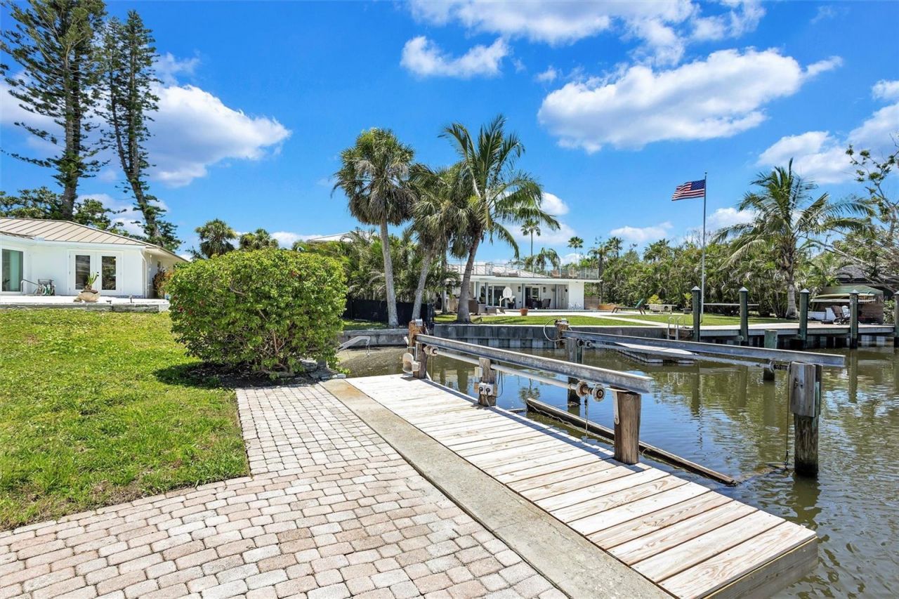 6962 Belgrave Drive, Sarasota, FL 34242 Photo