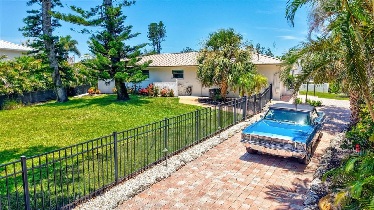 6962 Belgrave Drive, Sarasota, FL 34242 Photo