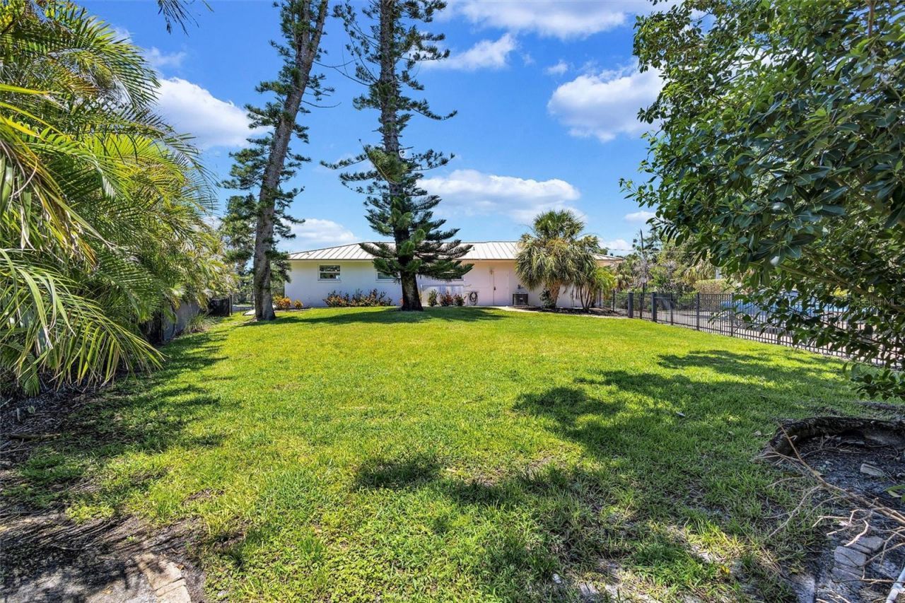6962 Belgrave Drive, Sarasota, FL 34242 Photo