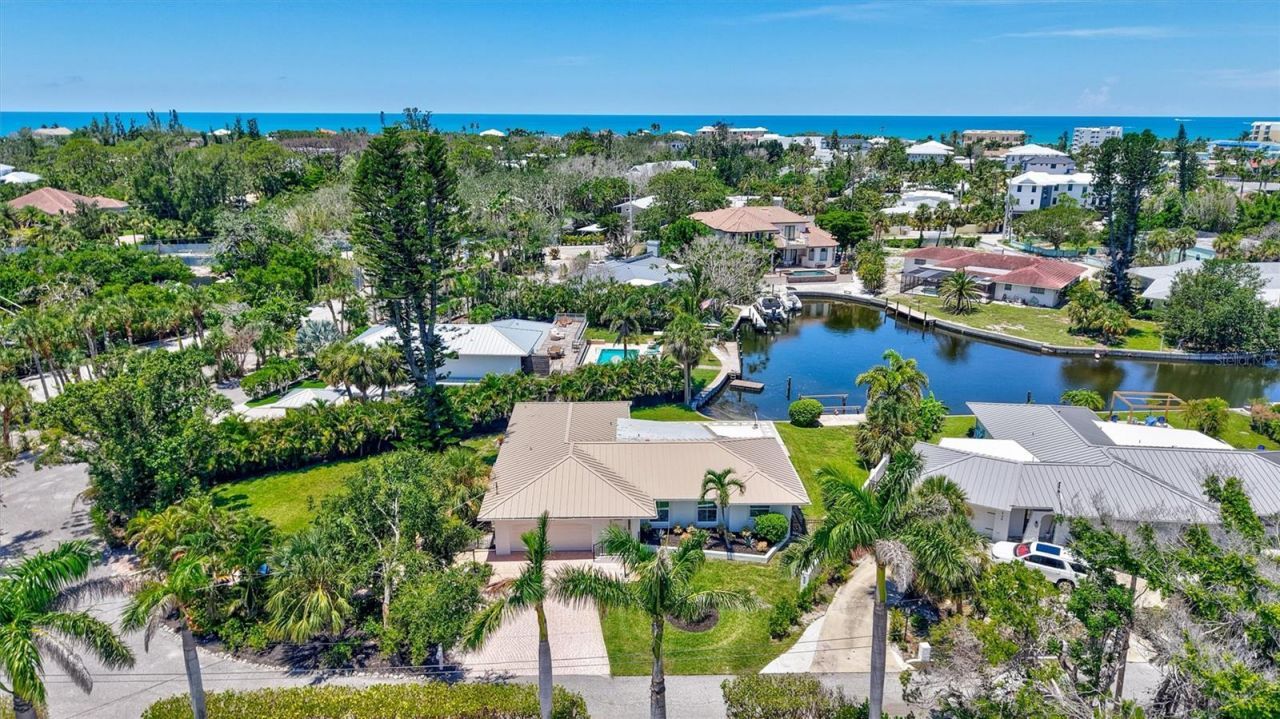 6962 Belgrave Drive, Sarasota, FL 34242 Photo