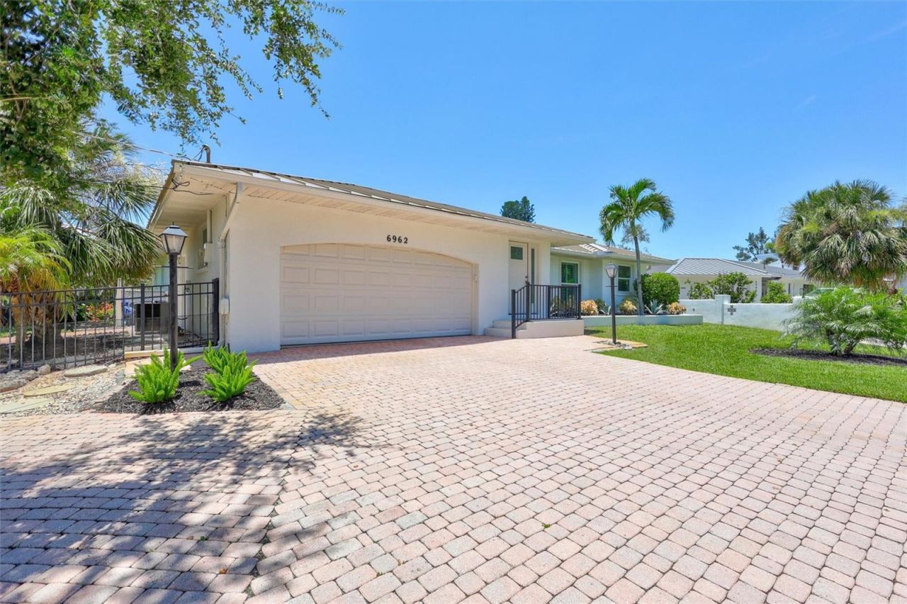 6962 Belgrave Drive, Sarasota, FL 34242 Photo