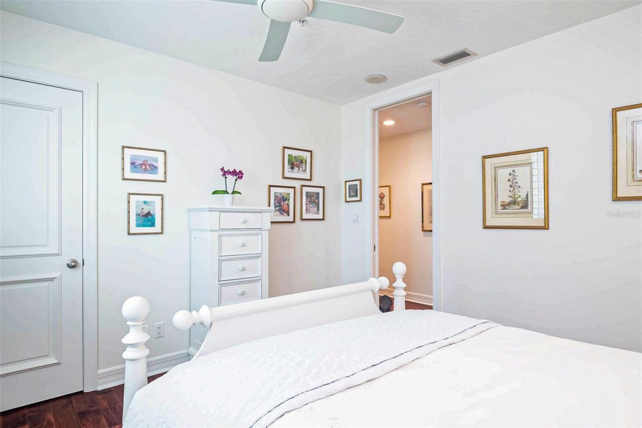 340 S Palm Avenue, Unit 11, Sarasota, FL 34236 Photo