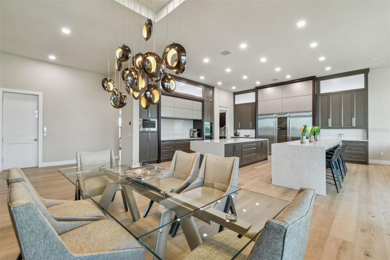 105 9th Street E, Tierra Verde, FL 33715 Photo