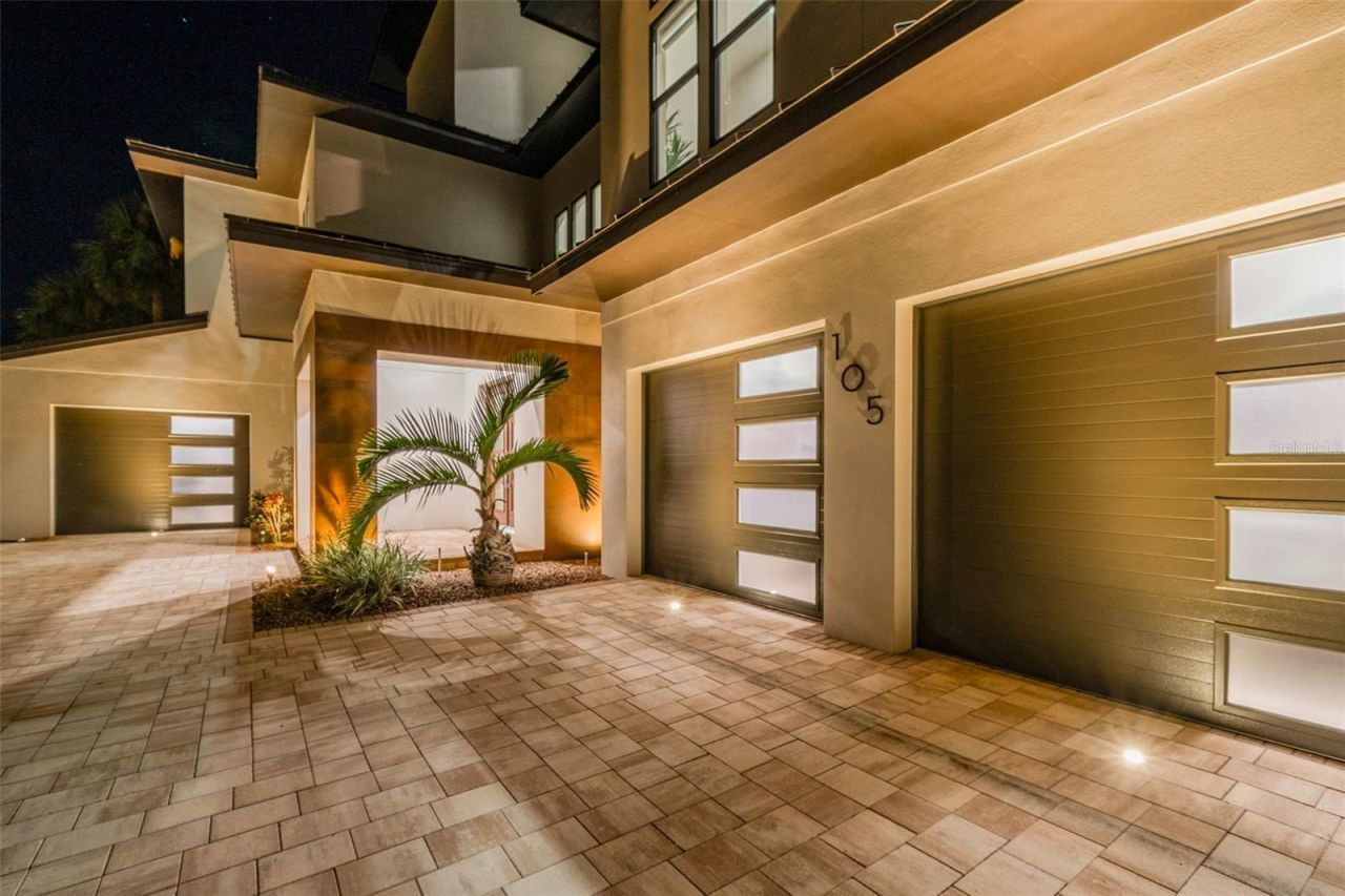 105 9th Street E, Tierra Verde, FL 33715 Photo