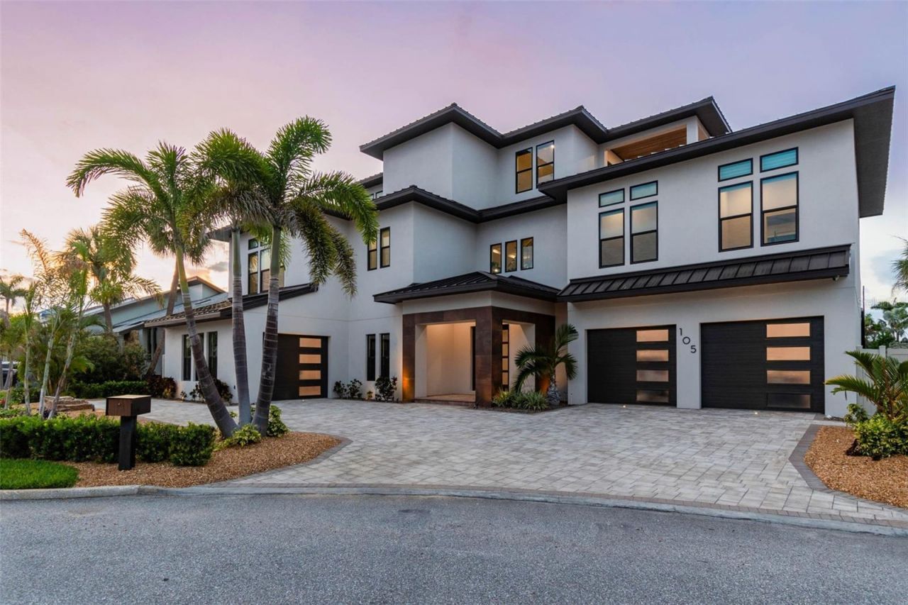 105 9th Street E, Tierra Verde, FL 33715 Photo