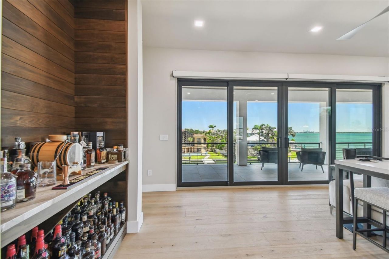 105 9th Street E, Tierra Verde, FL 33715 Photo