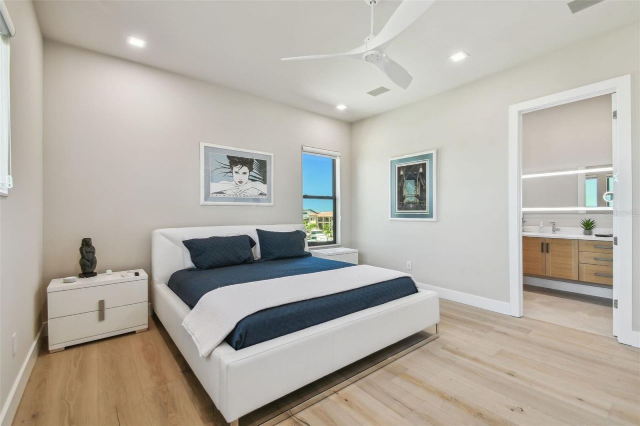 105 9th Street E, Tierra Verde, FL 33715 Photo